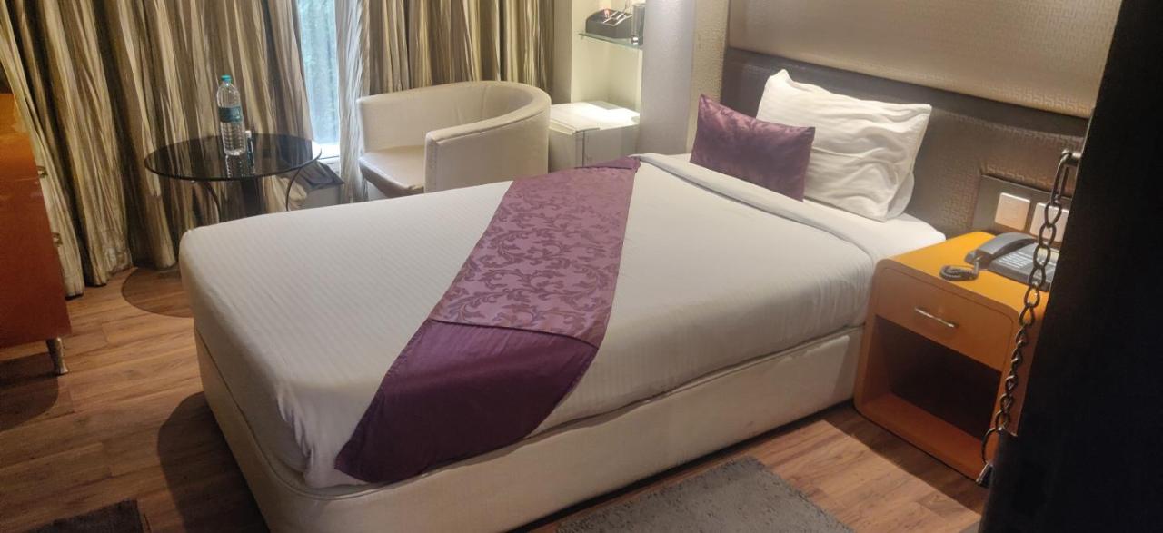 Ritu Ivy Hotel โกลกาตา ภายนอก รูปภาพ