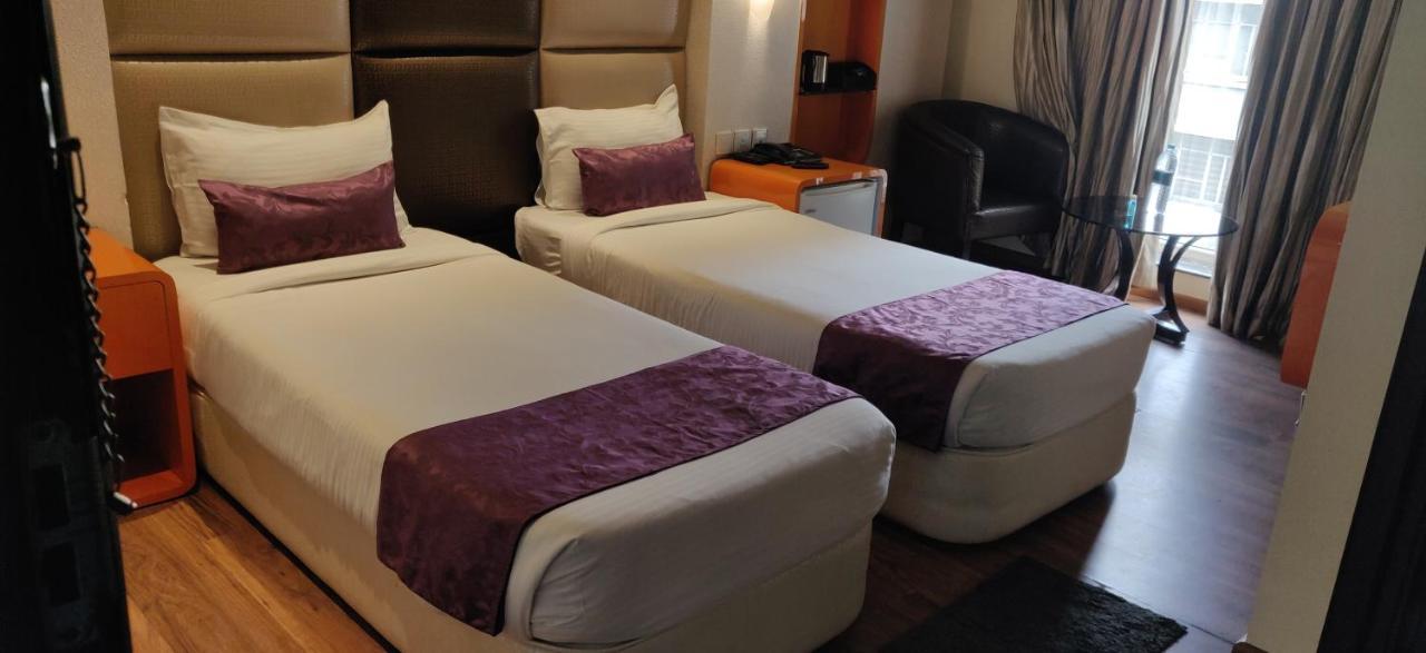 Ritu Ivy Hotel โกลกาตา ภายนอก รูปภาพ