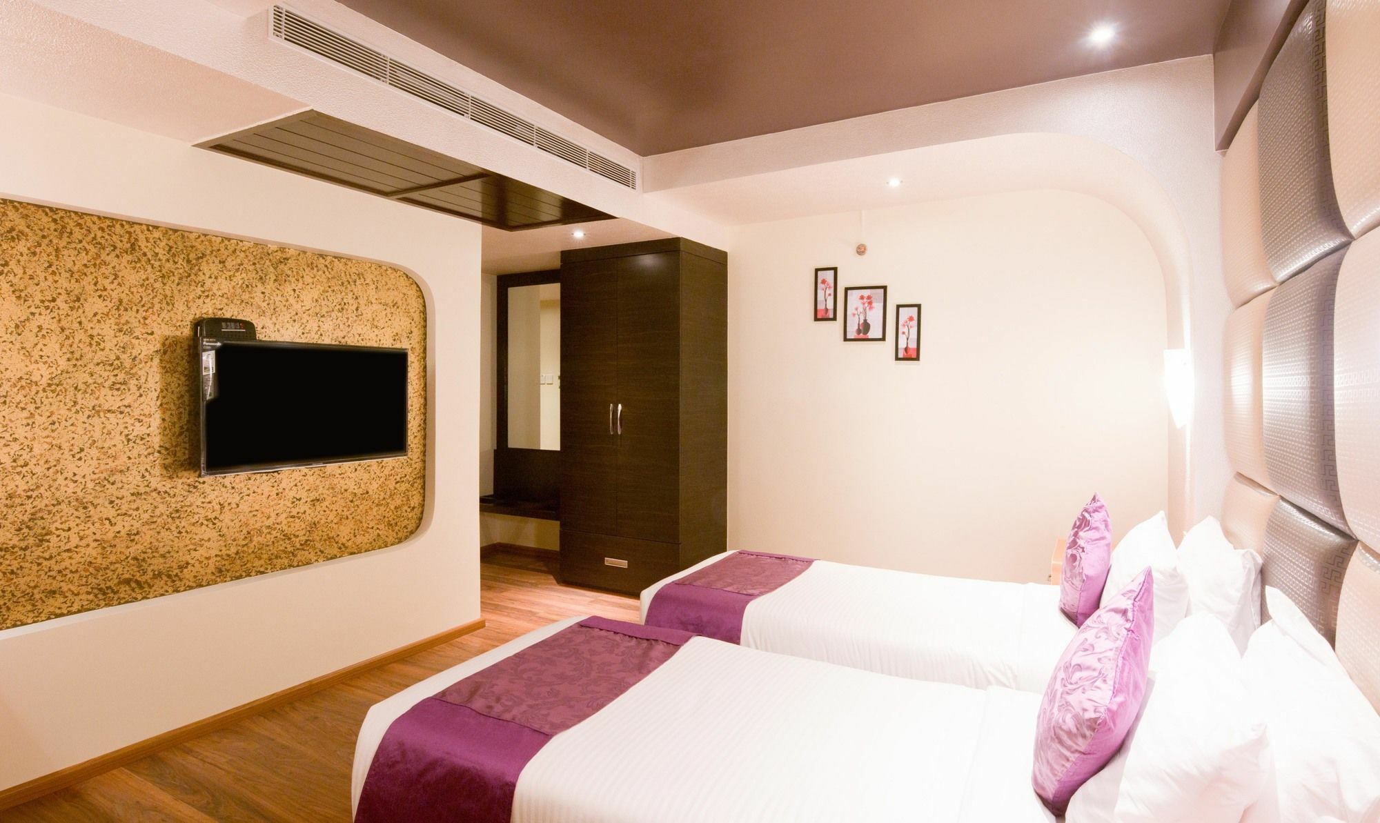 Ritu Ivy Hotel โกลกาตา ภายนอก รูปภาพ