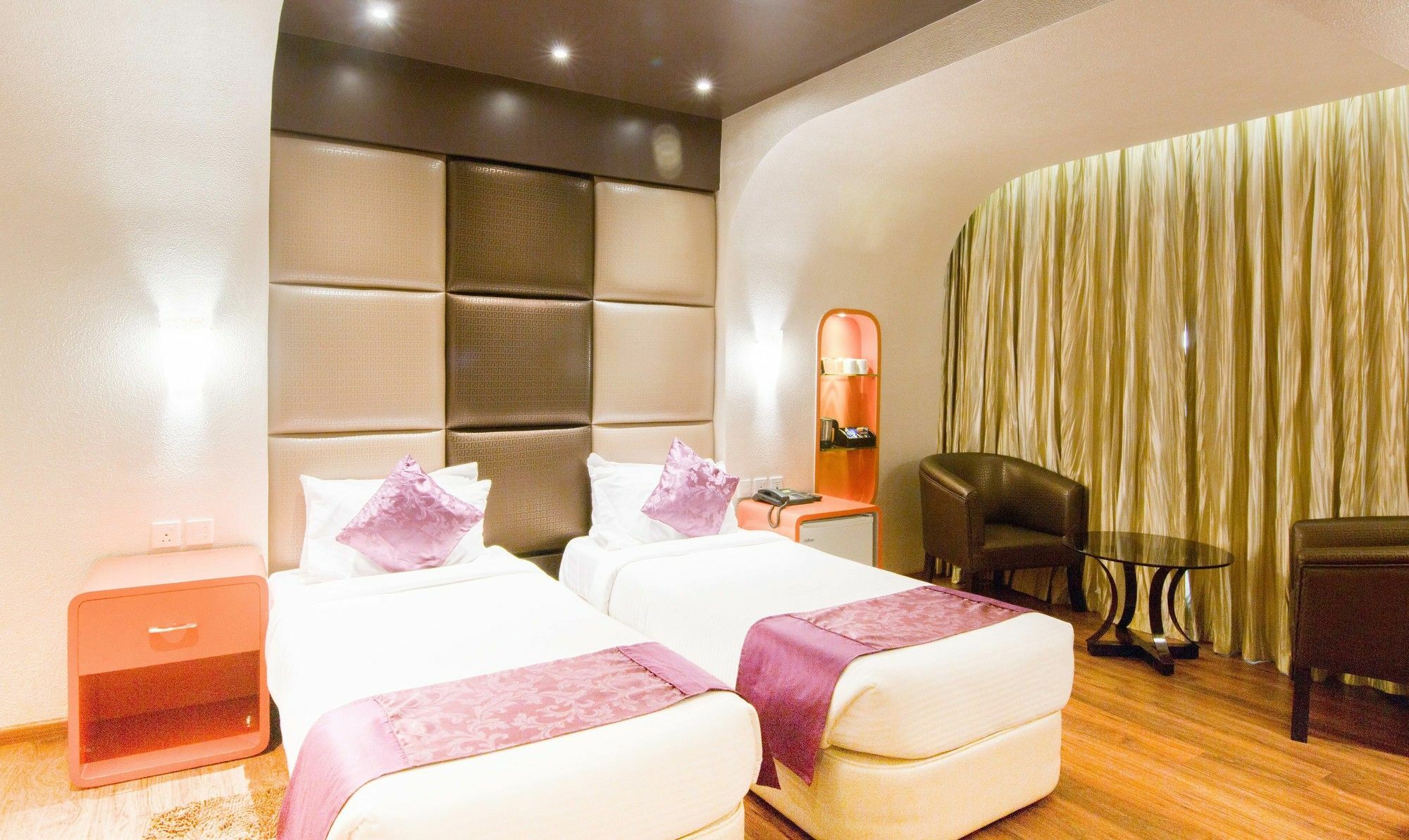 Ritu Ivy Hotel โกลกาตา ภายนอก รูปภาพ