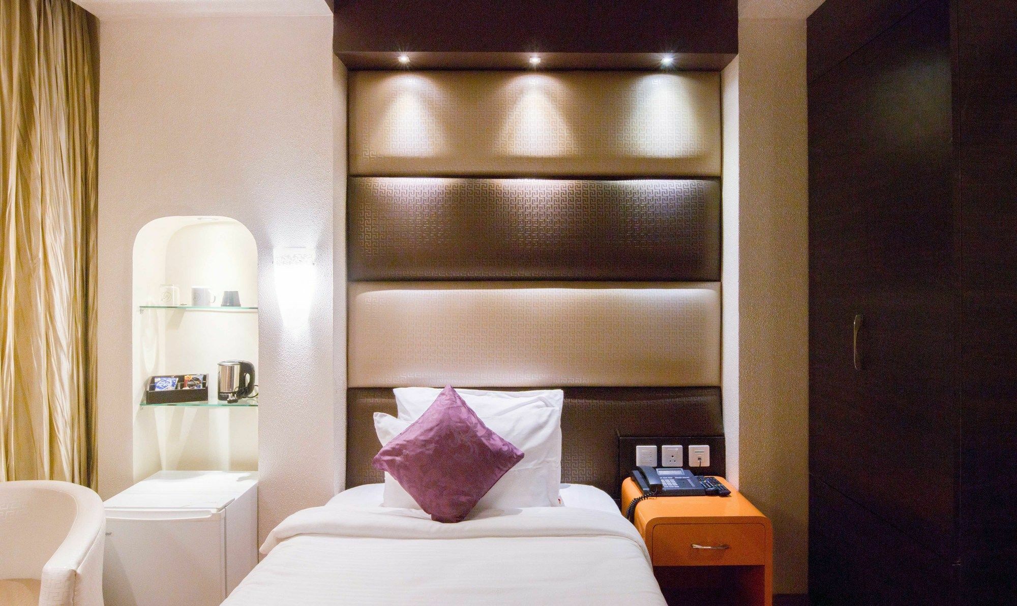 Ritu Ivy Hotel โกลกาตา ภายนอก รูปภาพ